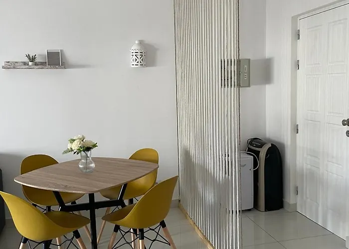 Encantador A 100m Da Διαμέρισμα