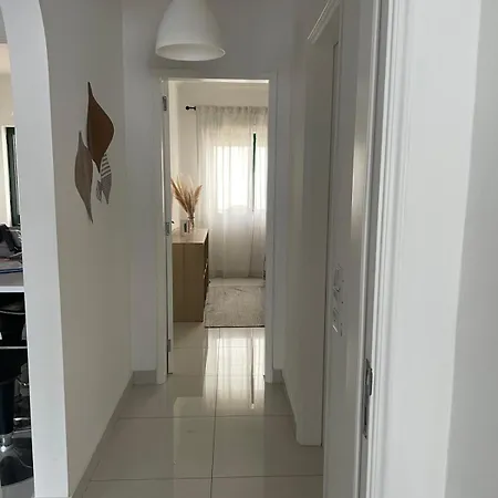 Encantador A 100m Da Carvoeiro (Lagoa)